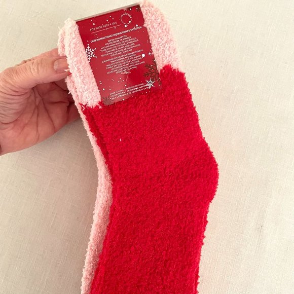 Summer & Rose Christmas Hair Scrunchies and Fuzzy Sock Combo New - Picture 5 of 9